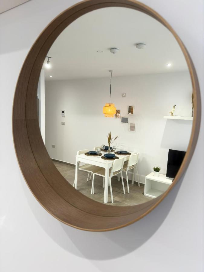 Brand New - Massive Studio - E1 - Self Catering Gibraltar Buitenkant foto