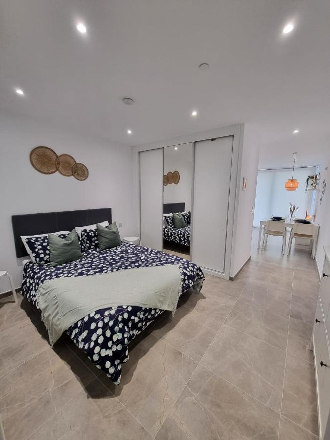 Brand New - Massive Studio - E1 - Self Catering Gibraltar Buitenkant foto