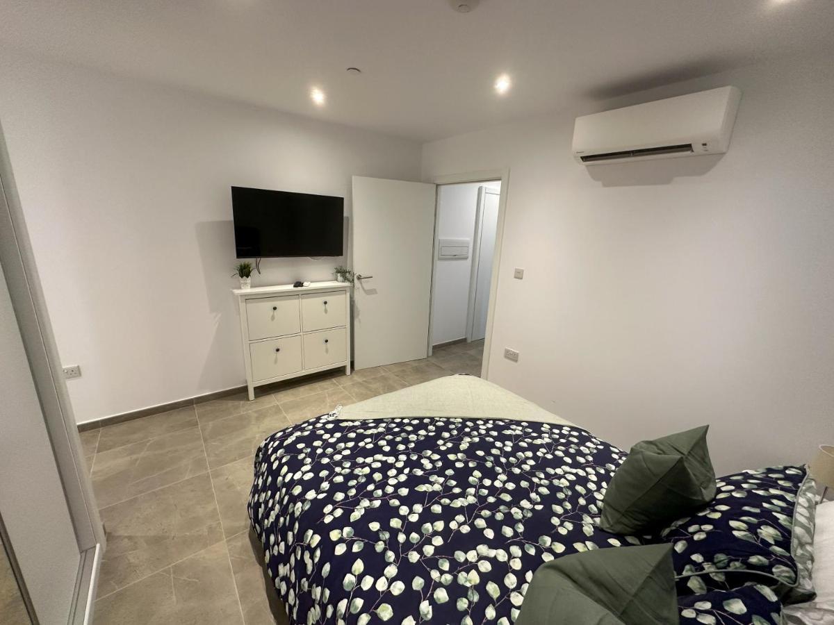 Brand New - Massive Studio - E1 - Self Catering Gibraltar Buitenkant foto